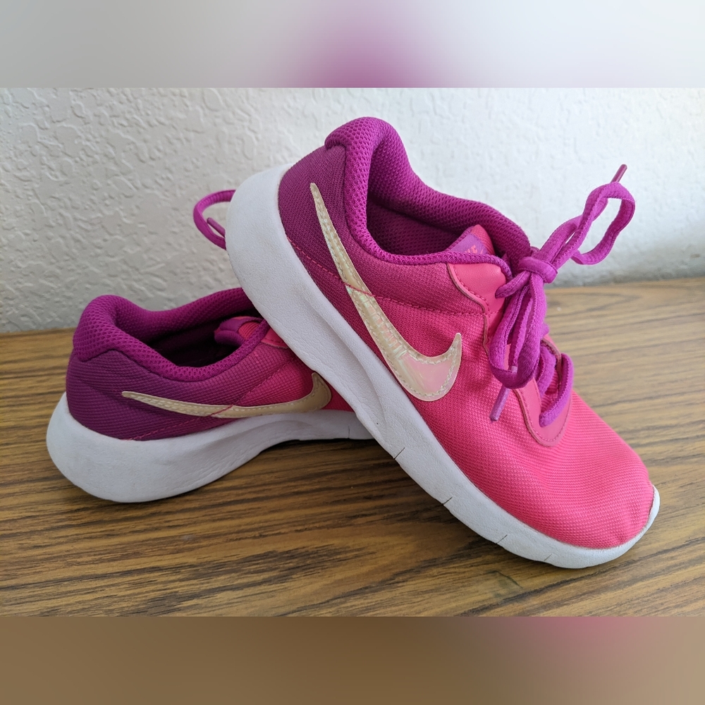 Preschool/toddler girls 12.5C purple/pink Nikes